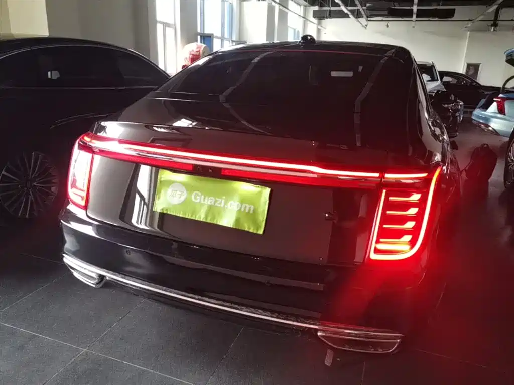 Hongqi H9 2022 2.0T Smart Connect Flag Smooth Edition фото 6