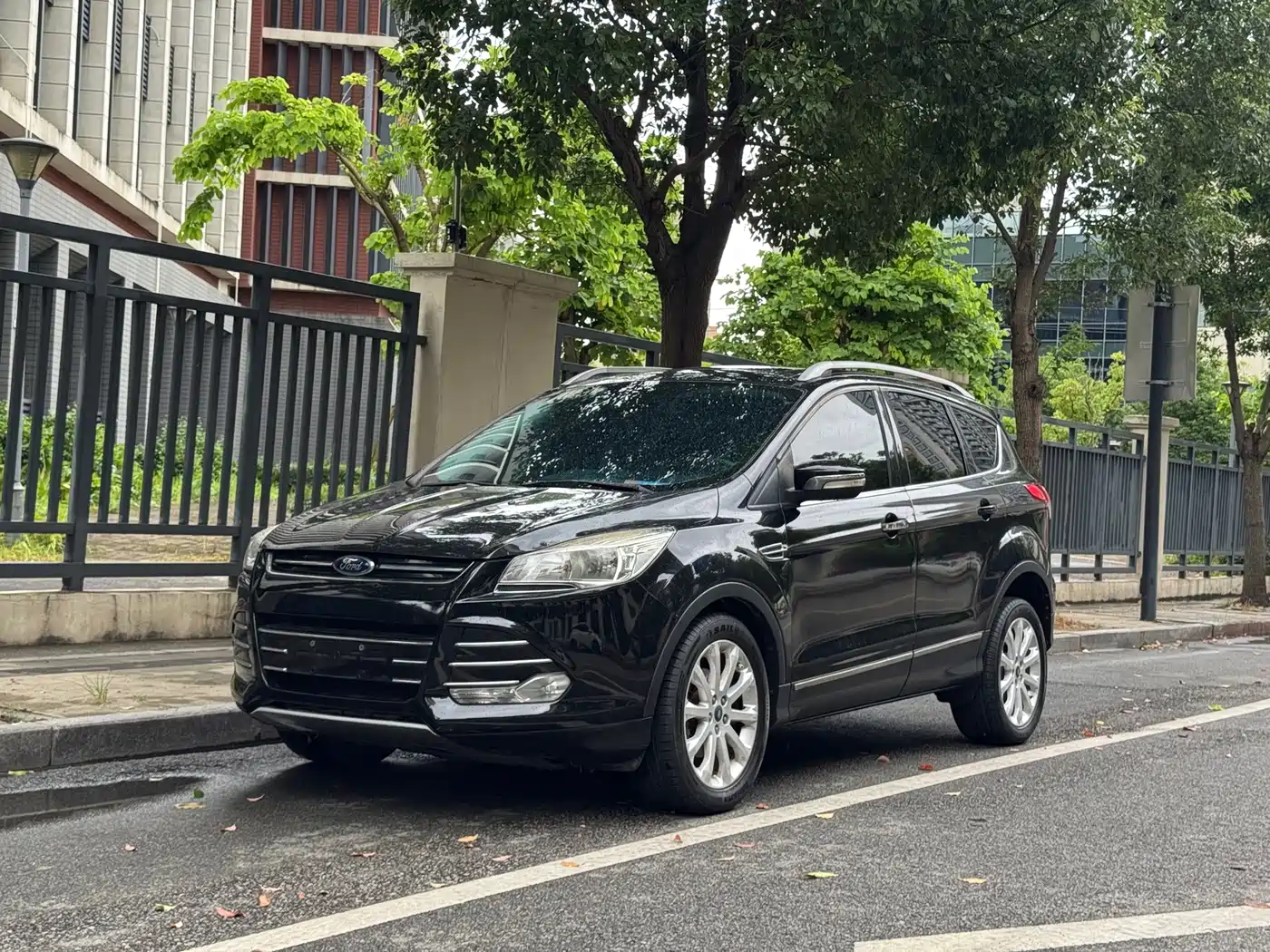 Ford Kuga 2014 2013 1.6L GTDi FWD Trend