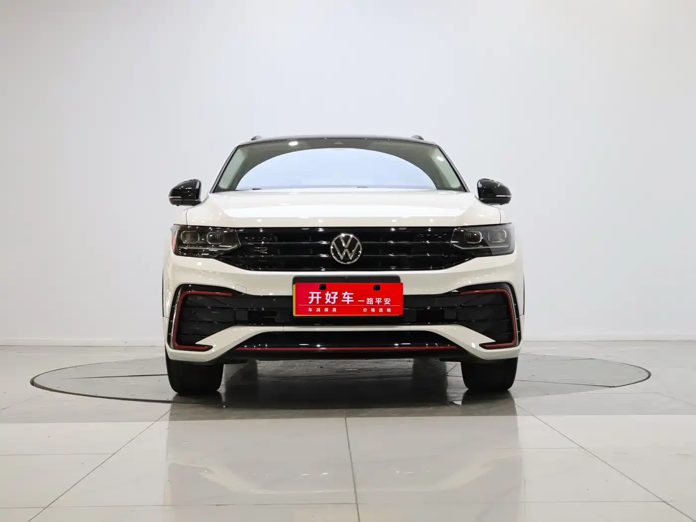 Volkswagen Tiguan X 2023 Facelift 330TSI FWD Flagship фото 2