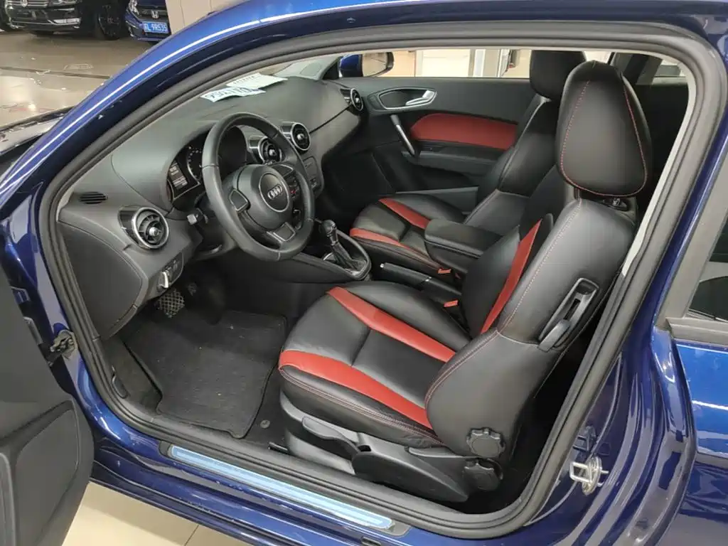 Фото 15 - Audi A1