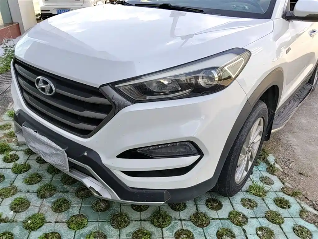 Hyundai Tucson 2015 1.6T Dual Clutch 2WD Smart фото 24