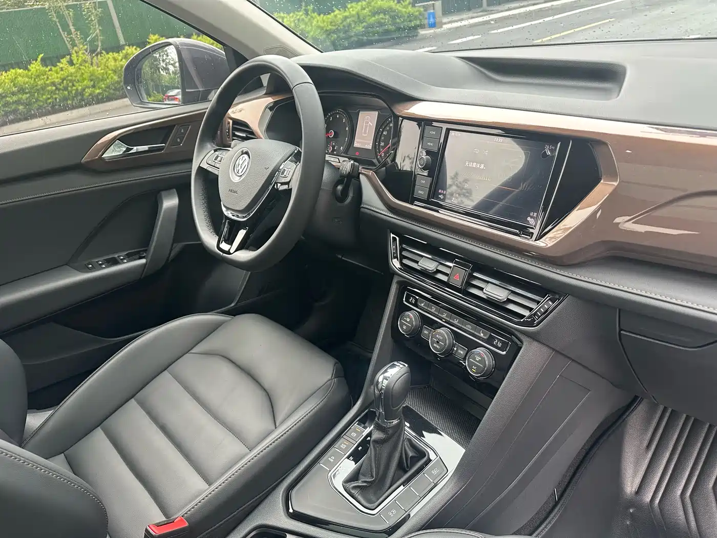 Volkswagen Tharu 2019 280TSI 2WD Luxury Edition China V фото 19