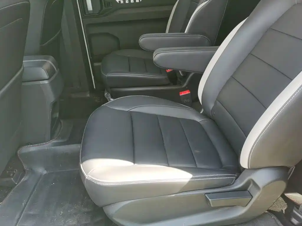 Photo 17 - Wuling Motors Wuling Journey