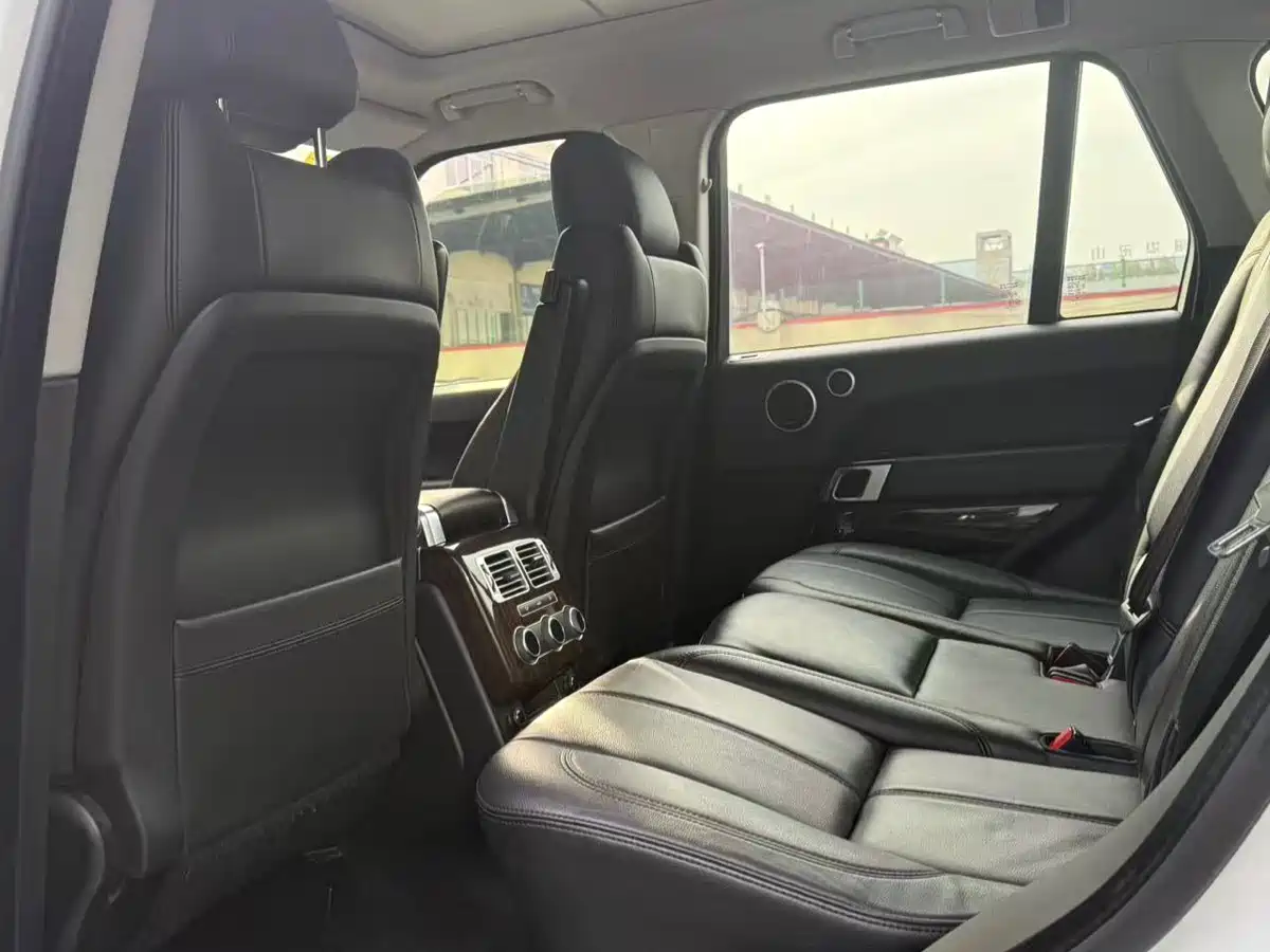Land Rover Range Rover 2017 3.0 SC V6 Vogue фото 8