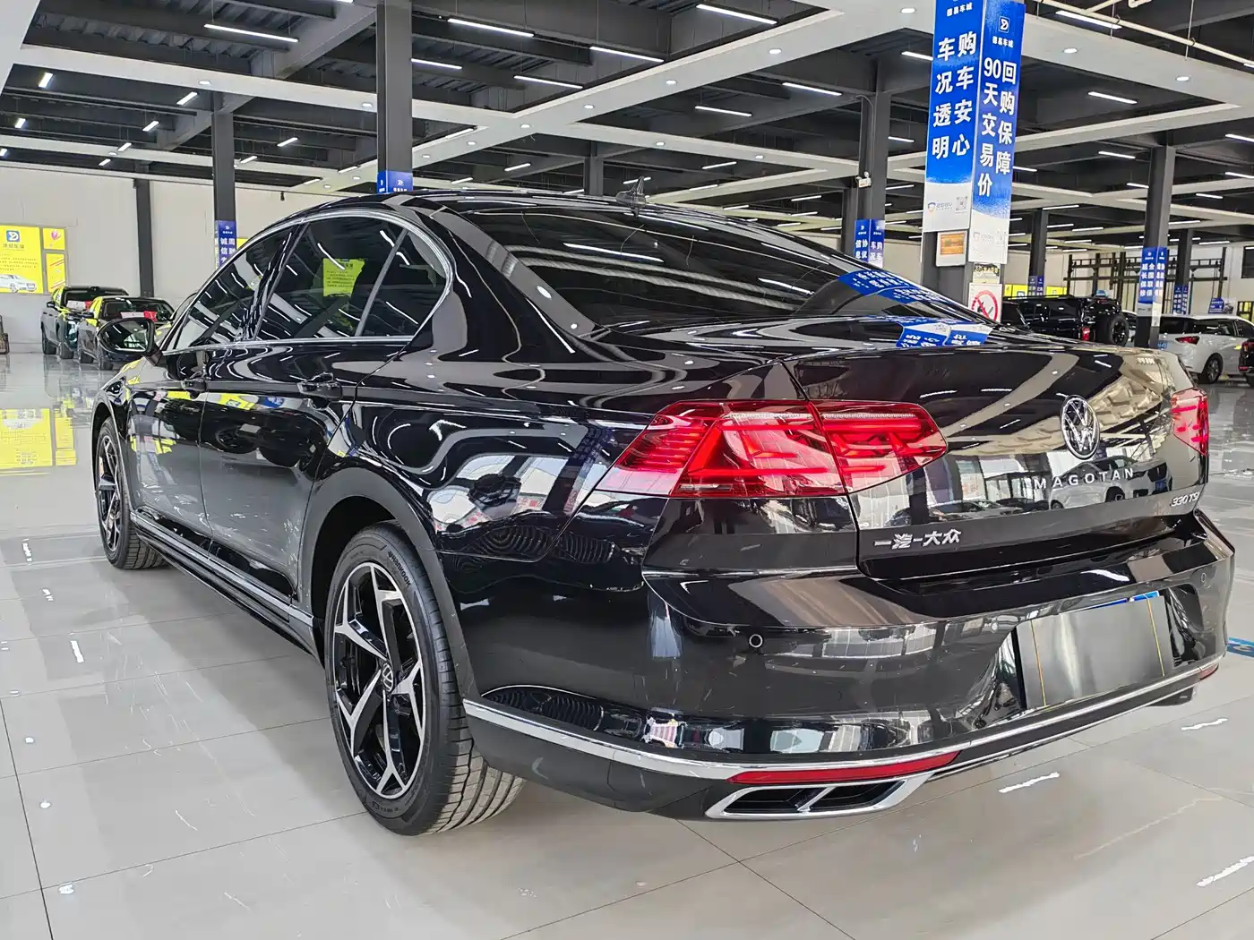 Volkswagen Magotan 2023 2 Million Units Anniversary Edition 330TSI DSG Leading Type фото 6