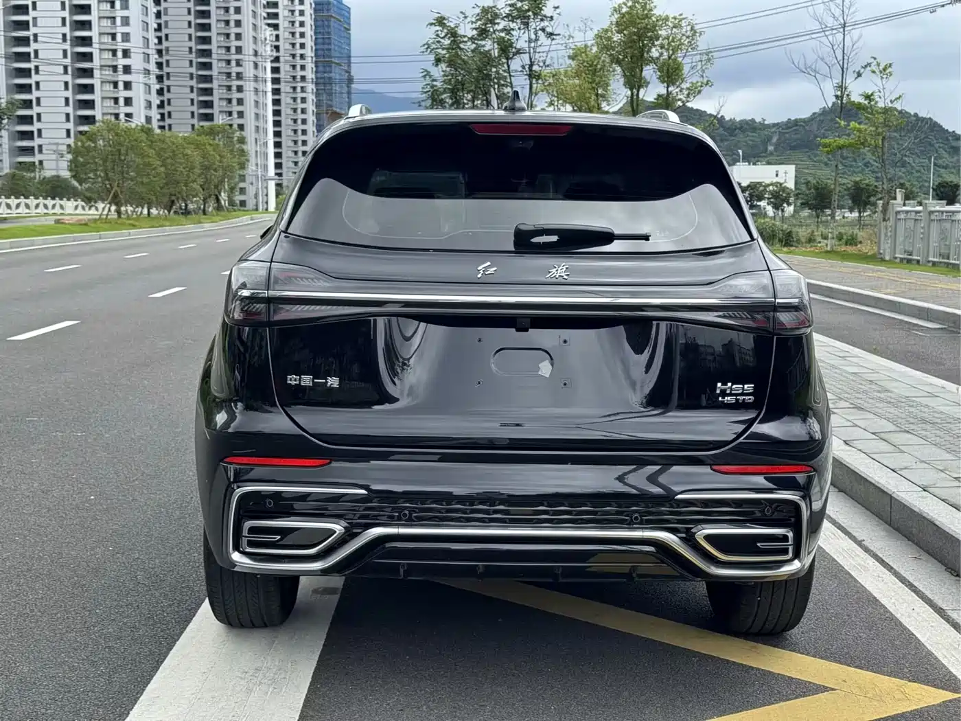 Hongqi HS5 2023 2.0T Flag Enjoy Pro Edition фото 4