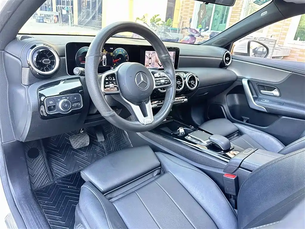 Mercedes-Benz A-Class 2020 Second Facelift A 180 L Sport Sedan фото 12