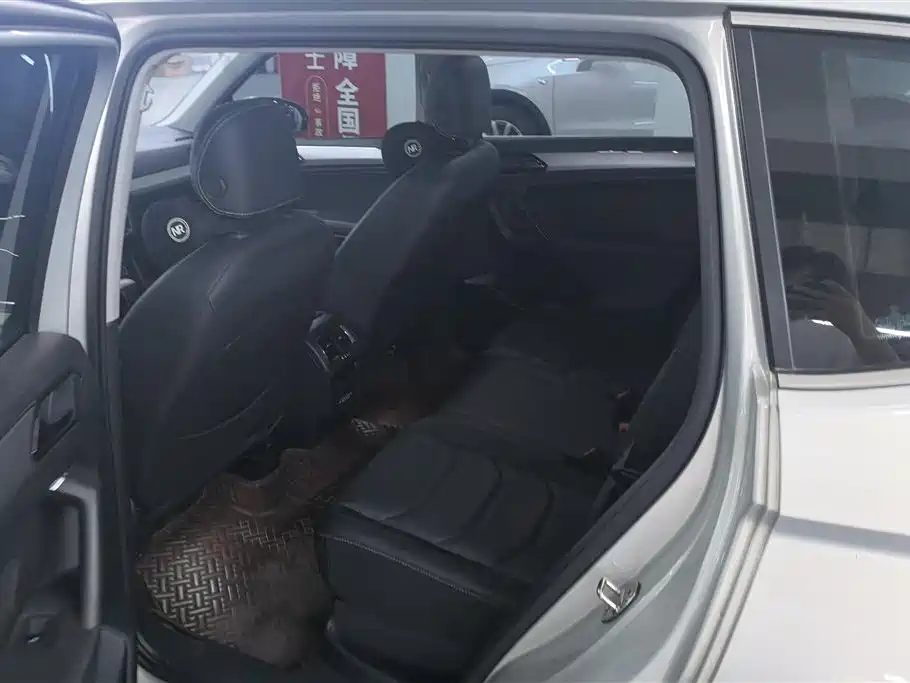 Volkswagen Tiguan L 2021 330TSI Automatic 2WD Smart фото 11