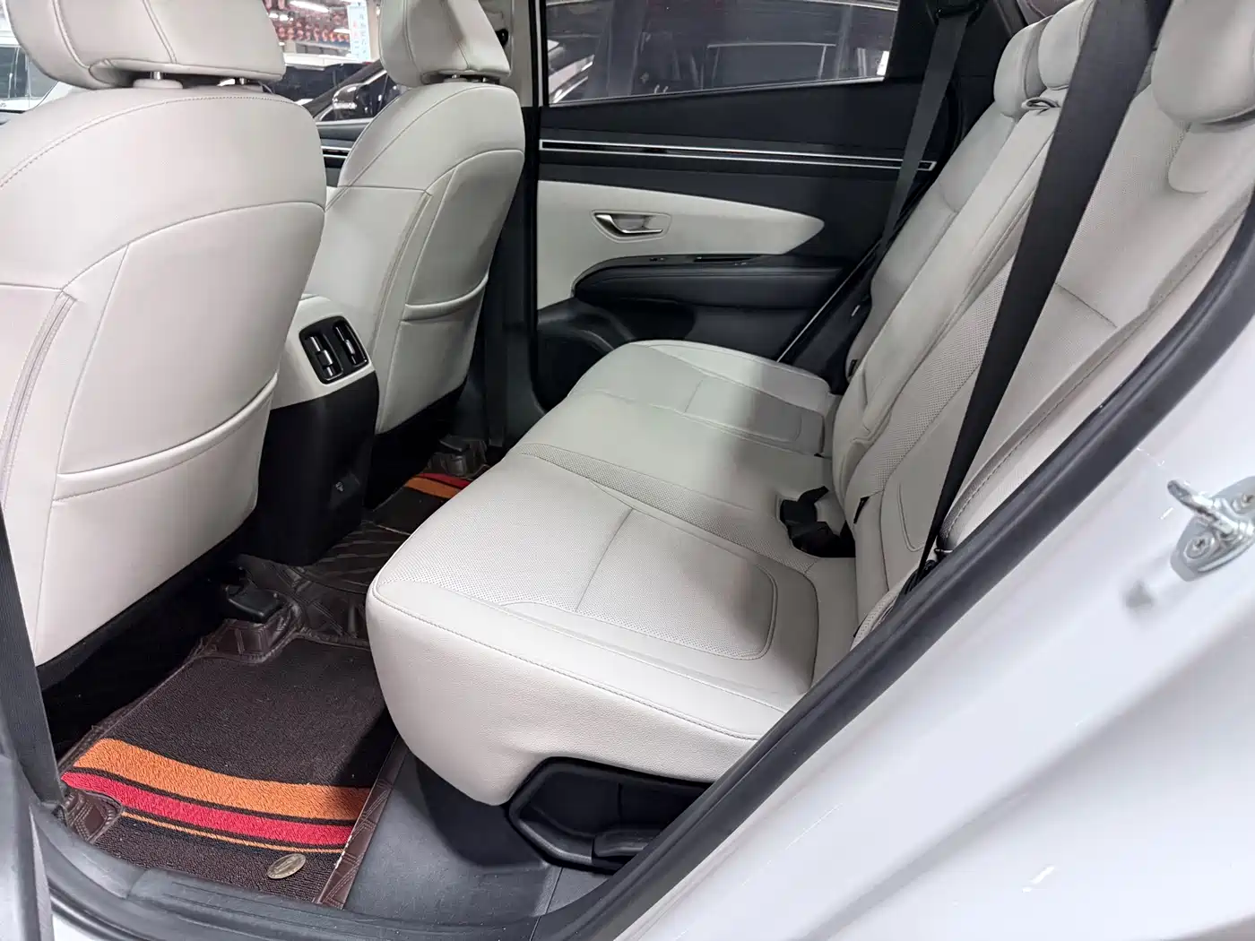 Hyundai Tucson 2022 Tucson L 1.5T DCT 20th Anniversary N Line фото 12