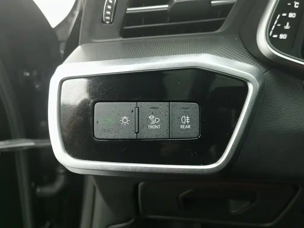 Audi A7L 2024 45 TFSI quattro Black Warrior Edition фото 21