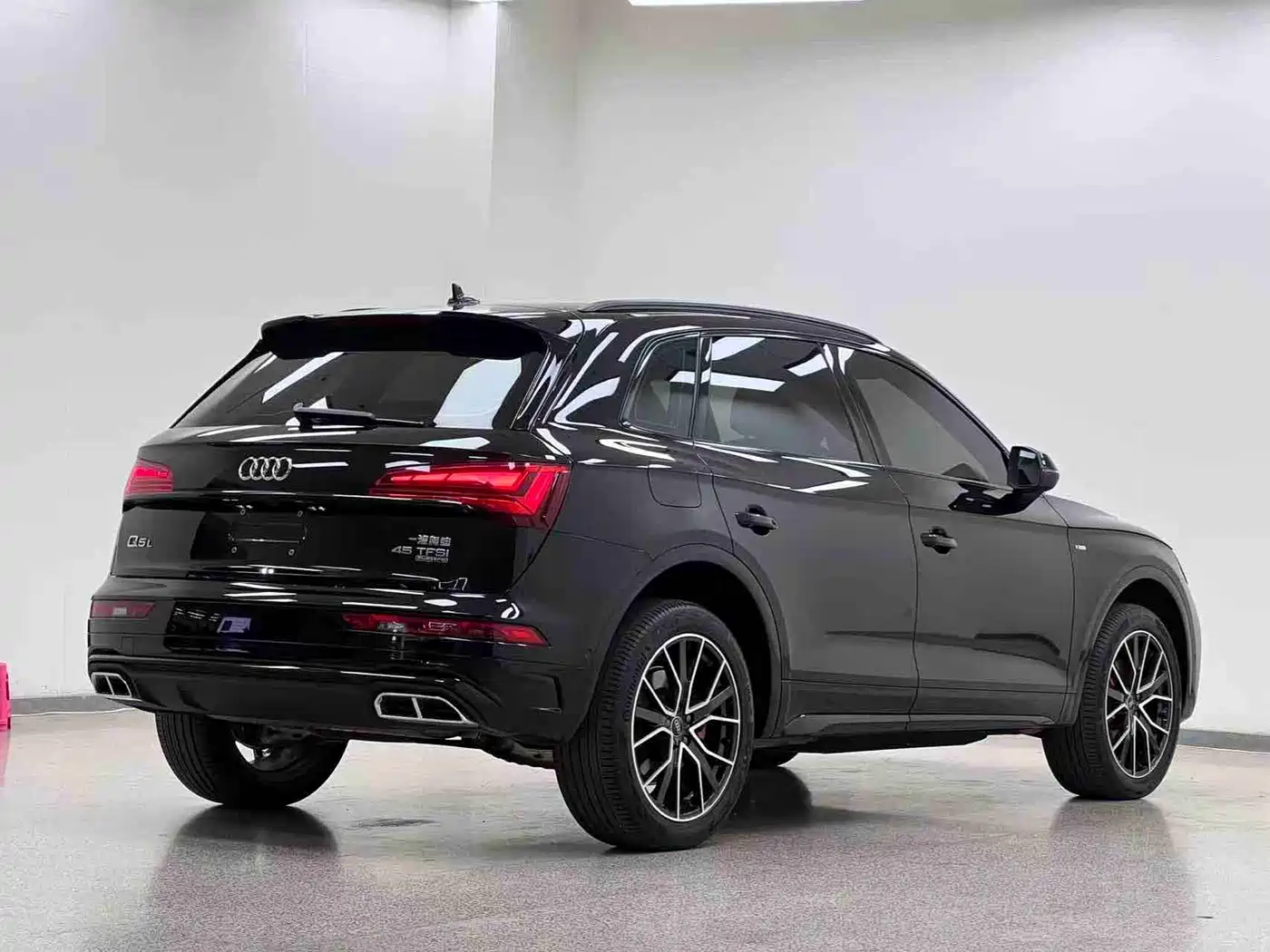 Audi Q5L 2025 45 TFSI Luxury Dynamic фото 6
