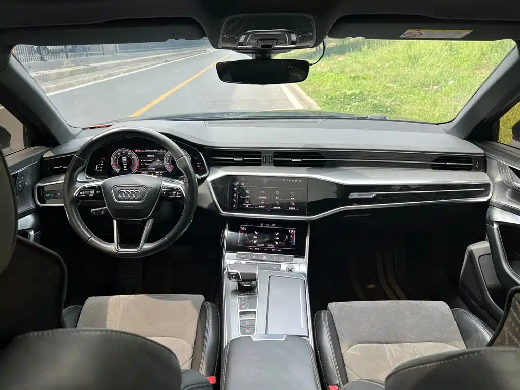 Audi A6L 2022 40 TFSI Luxury Dynamic фото 9