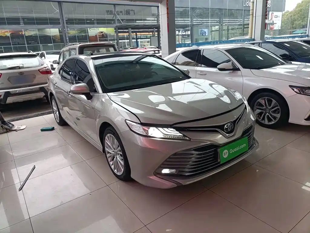 Toyota Camry 2018 2.5G Luxury Edition фото 23