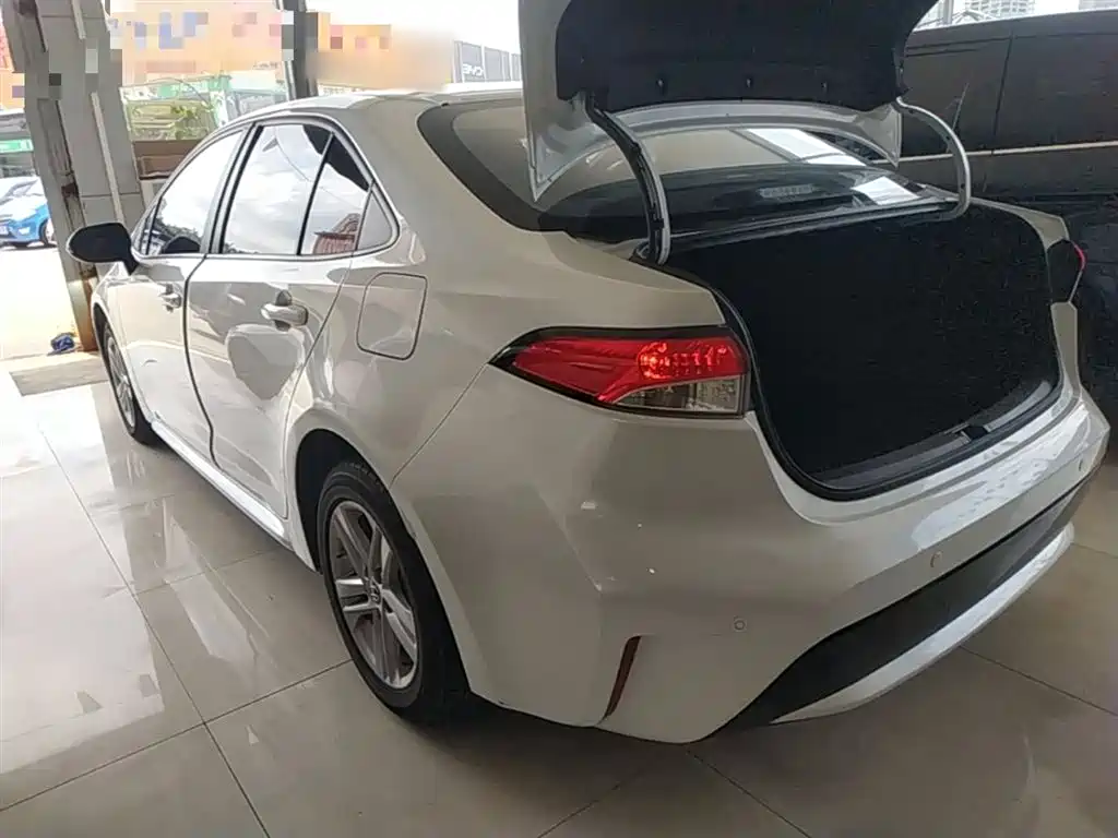 Toyota Levin 2021 185T CVT Luxury Edition фото 5