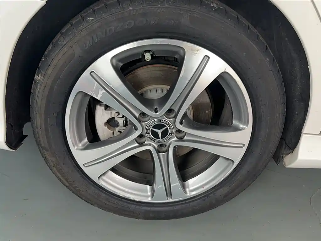 Mercedes-Benz C-Class 2019 C 260 L Sport фото 25