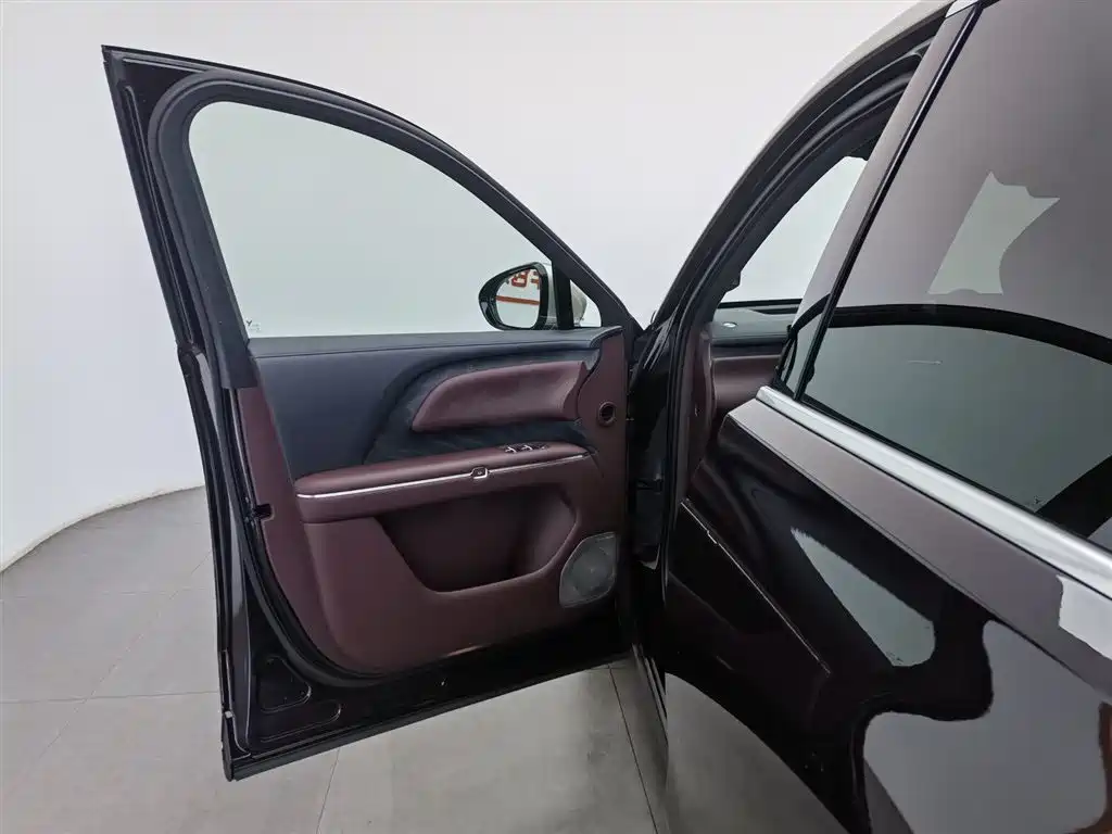 Voyah Auto VOYAH Taisan 2026 Model Base фото 8