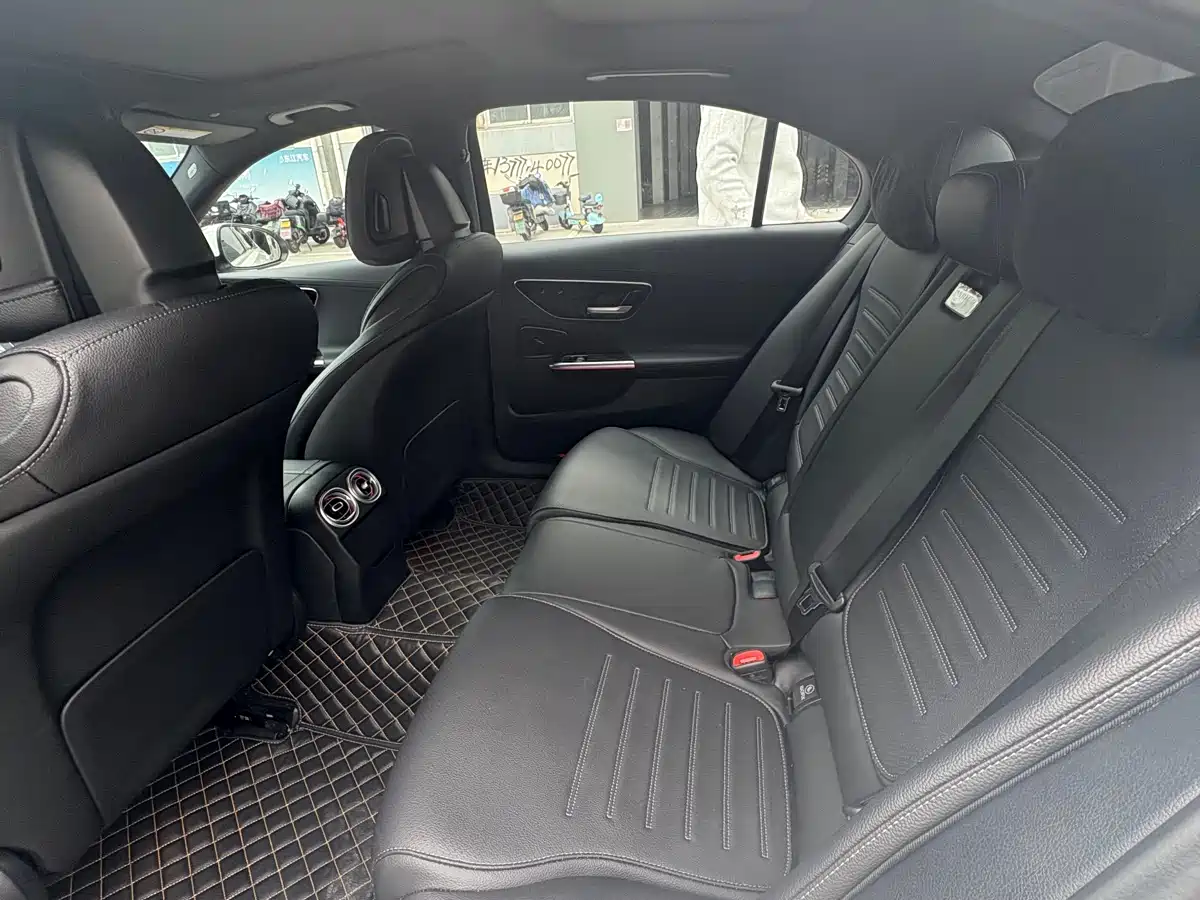 MERCEDES-BENZ C CLASS