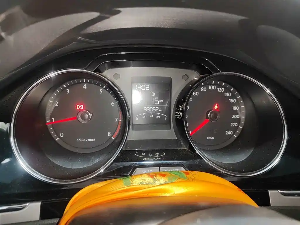 Volkswagen Bora 2014 1.6L Manual Comfort Edition фото 8