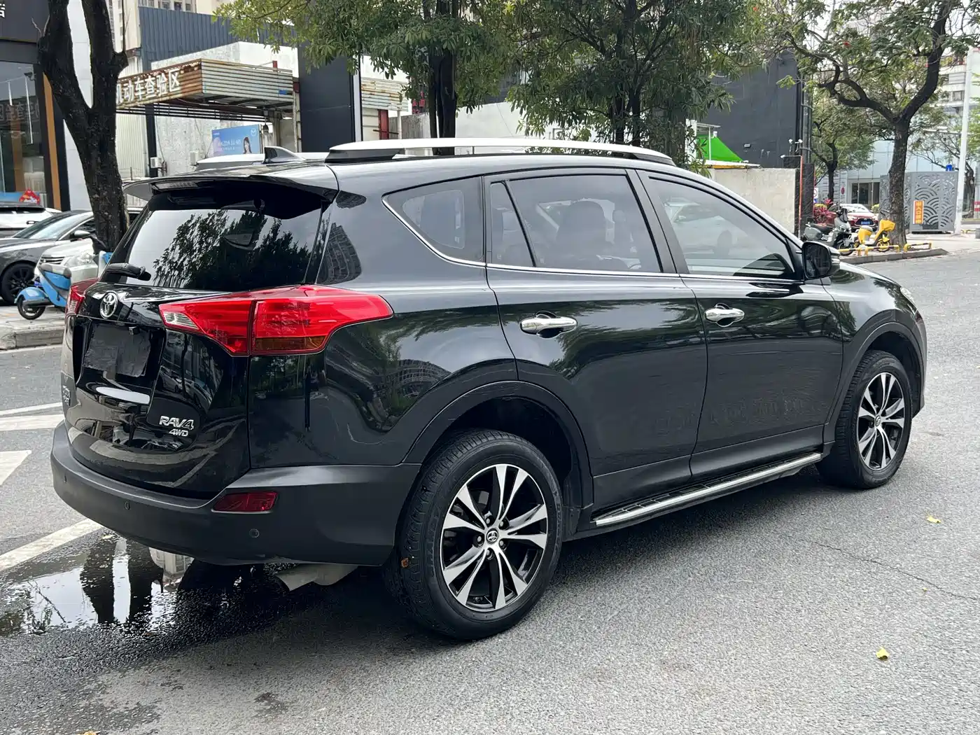 Toyota RAV4 Rongfang 2015 2.5L Automatic 4WD Elite Edition фото 8