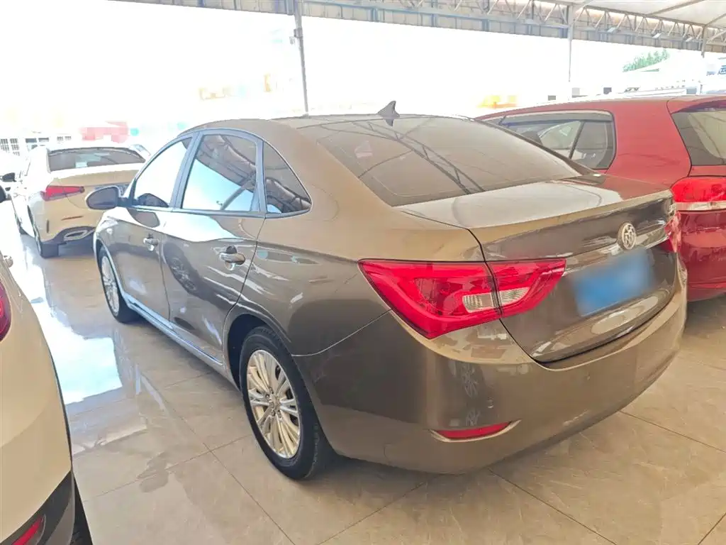 Buick Excelle 2017 15N Manual Elite фото 5