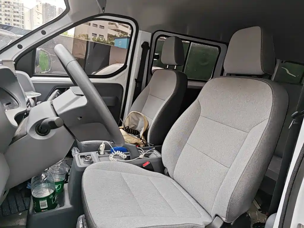 Wuling Motors Wuling Yangguang 2025 2025 400km Bus Comfort Edition