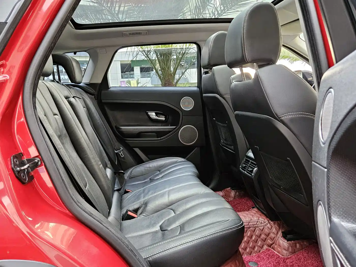 Land Rover Range Rover Evoque (Import) 2014 2.0T 5-door Brilliance Sport фото 9