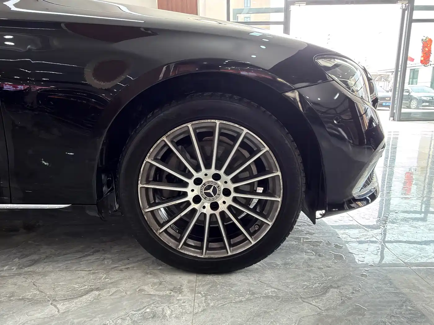 MERCEDES-BENZ E CLASS