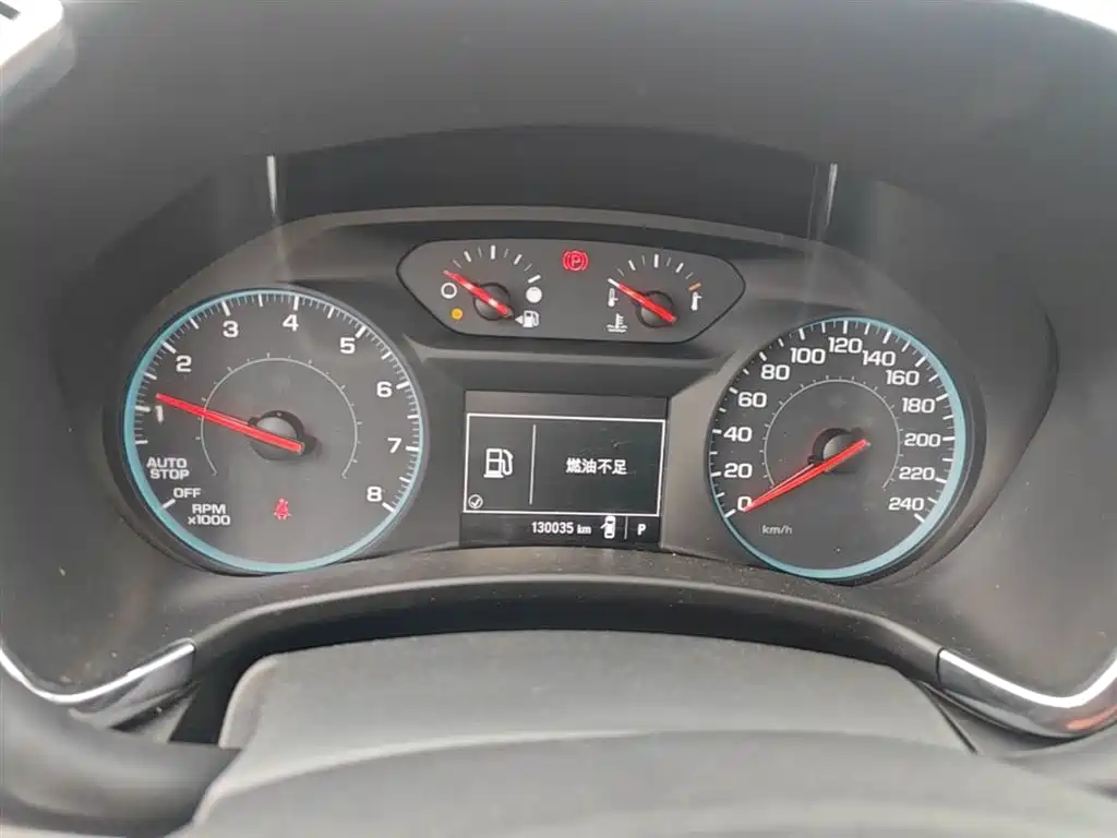 Chevrolet Equinox 2018 535T Automatic Galloping Edition фото 12