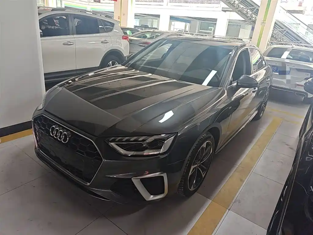 Audi A4L 2022 40 TFSI Fashion Dynamic