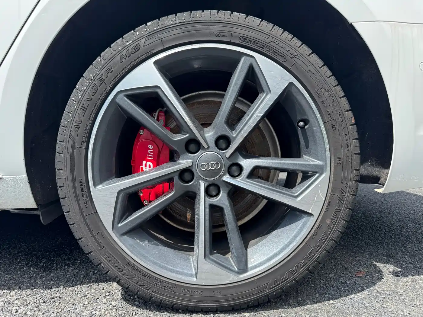 Фото 15 - Audi A4L