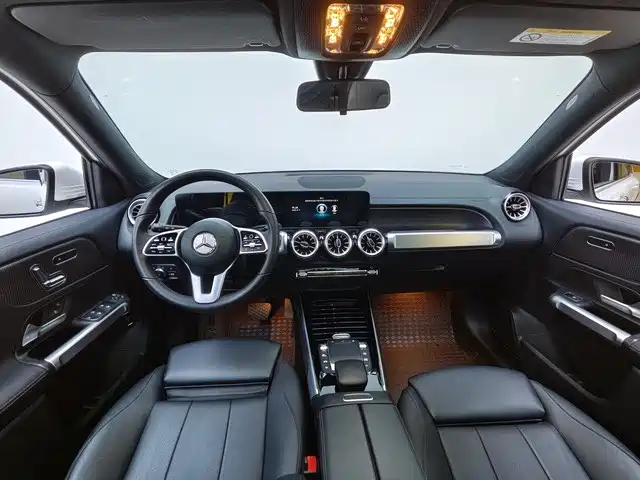 Mercedes-Benz GLB 2022 Model GLB 200 Fashion Edition фото 5