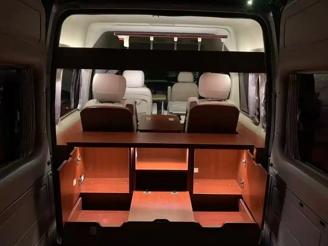 Ford New Generation Transit 2012 2013 2.4T Diesel Economy Logistics Short Wheelbase Medium Roof China III