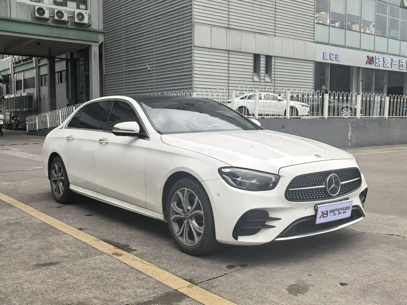 MERCEDES-BENZ E CLASS