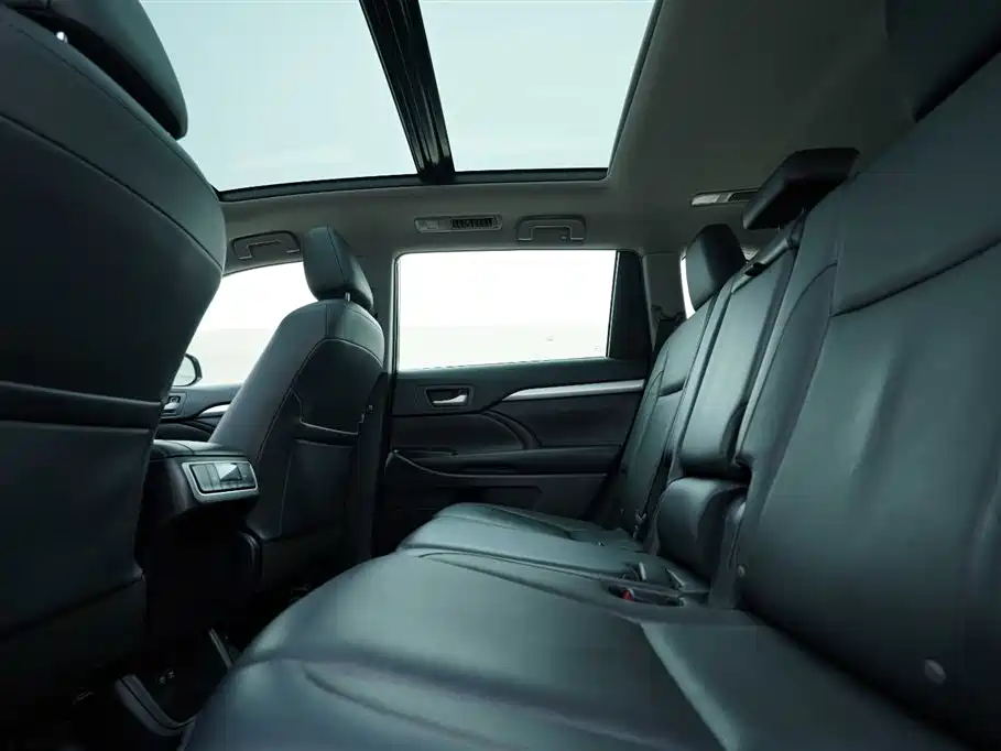 Toyota Highlander 2018 2.0T 4WD Luxury 7-seater (China V) фото 21