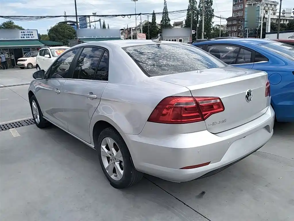 Volkswagen Bora 2014 1.6L Manual Comfort Edition фото 5