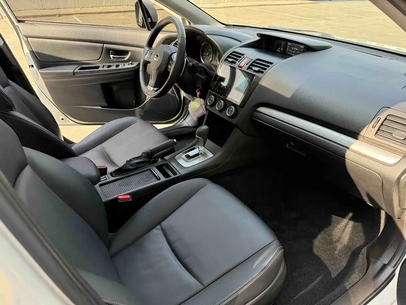 Subaru XV 2012 2.0i Luxury Edition фото 11