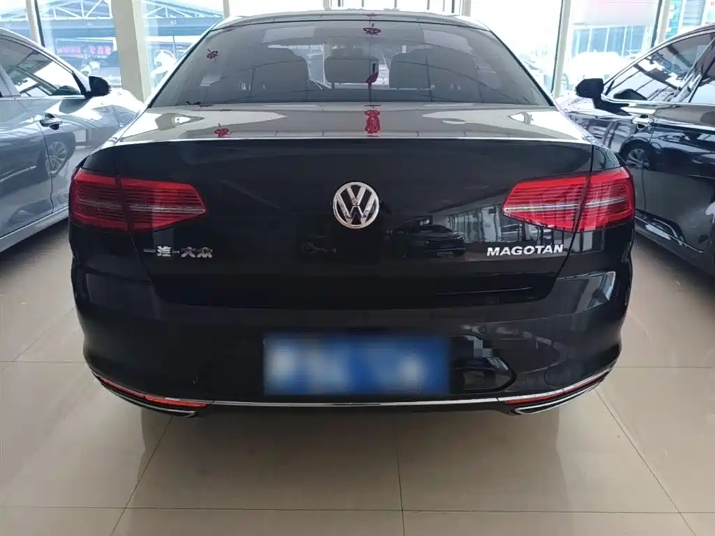 Volkswagen Magotan 2017 330TSI DSG Luxury фото 6