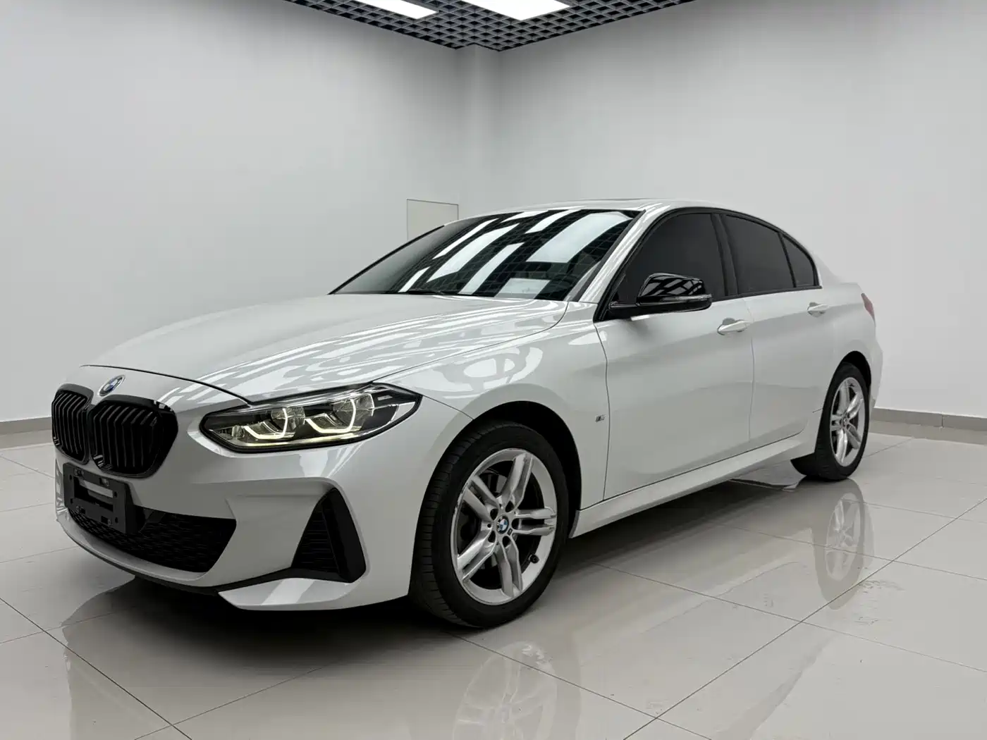 BMW 1 Series 2022 120i M Sport Shadow Edition