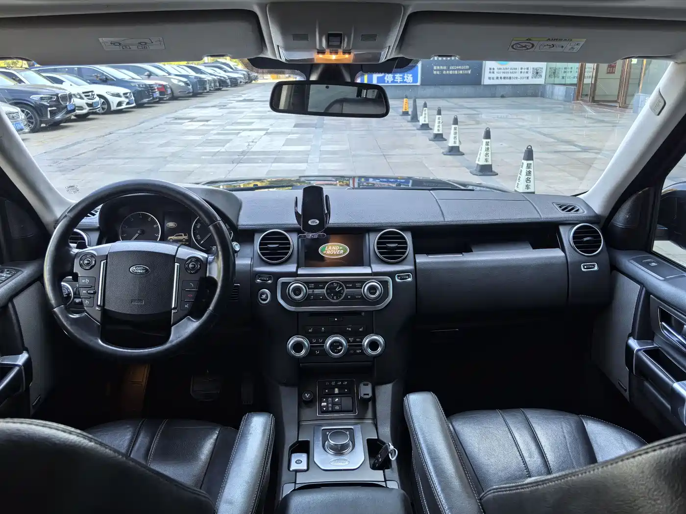 Land Rover Discovery 2016 3.0 SC V6 HSE фото 4