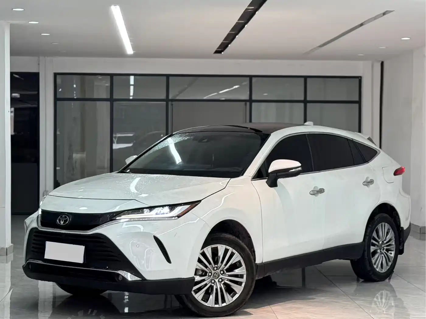 Toyota Lingfang HARRIER 2022 Hybrid 2.5L CVT 4WD Premium Edition