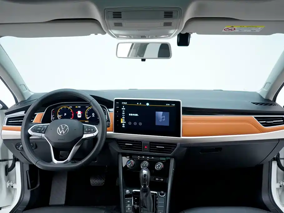 Фото 2 - Volkswagen Bora