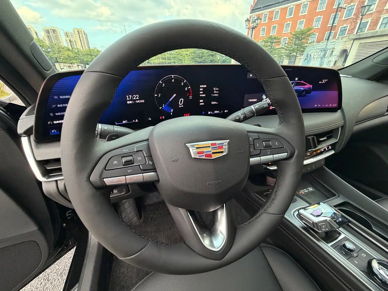 Фото 19 - Cadillac CT5