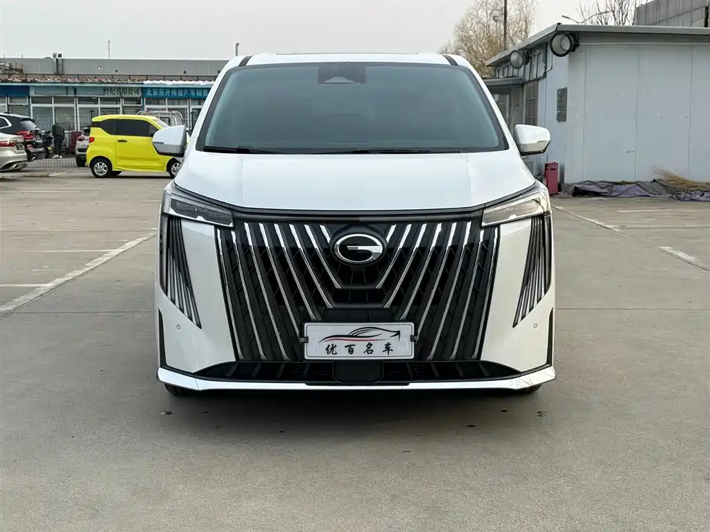 GAC TRUMPCHI M8