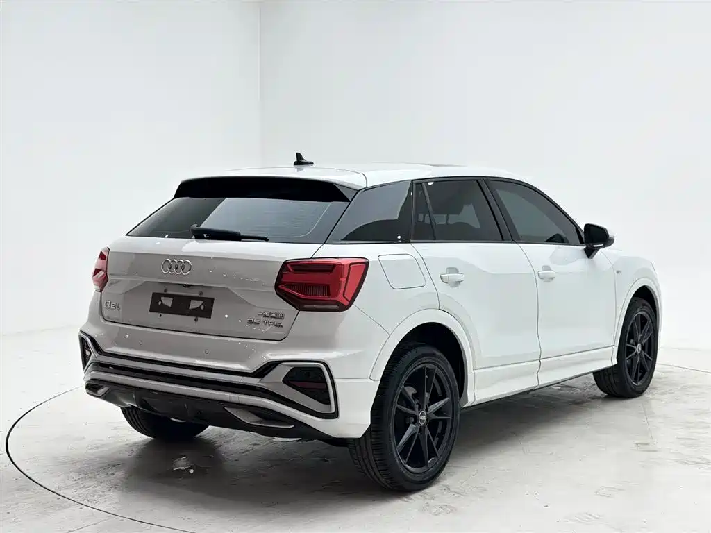 Audi Q2L 2022 35 TFSI Progressive Dynamic фото 6