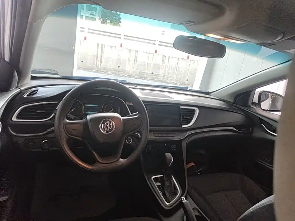Фото 10 - Buick Excelle