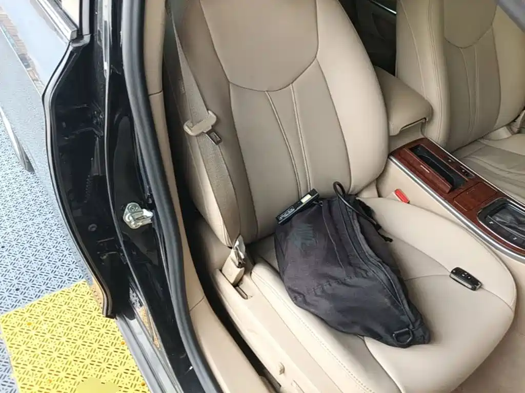 Roewe 950 2016 2015 2.0T Luxury Executive Edition