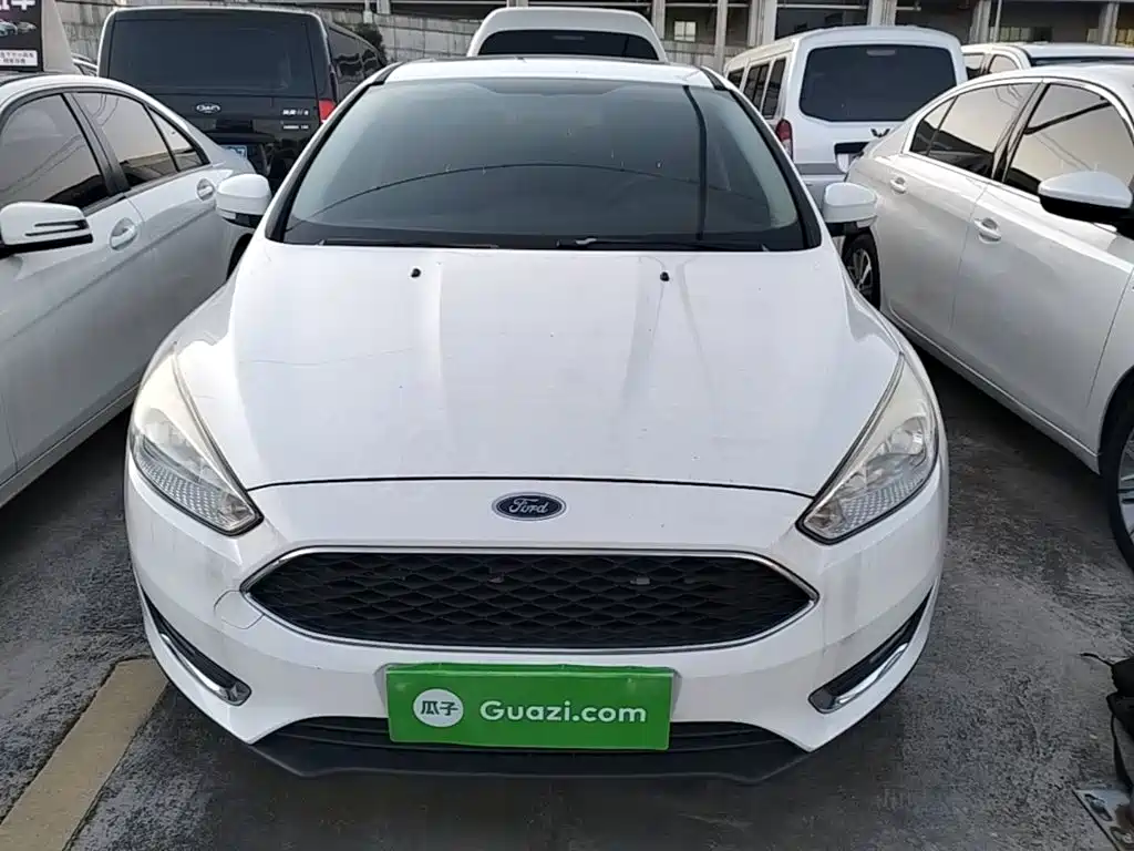 Фото 3 - Ford Focus
