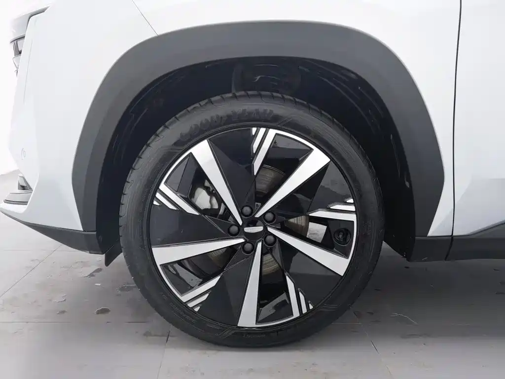 Geely Atlas L 2022 2023 Model 2.0TD DCT Flagship