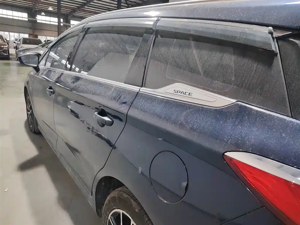 BYD Song MAX 2017 1.5T Auto Smart Elite 7-Seater фото 5