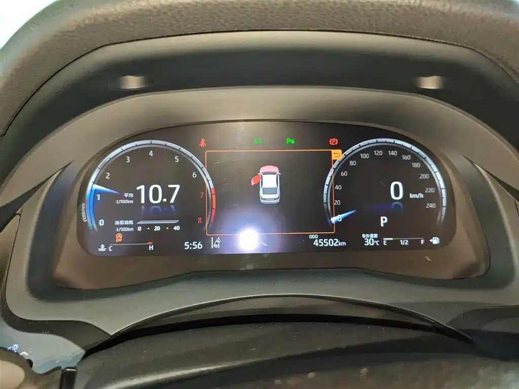 Toyota Camry 2021 2.5G Luxury Edition фото 12